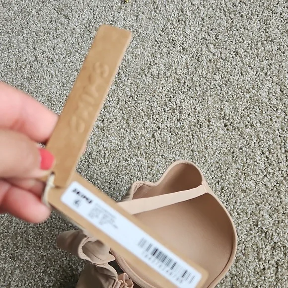 SKIMS FITS EVERYBODY T-SHIRT BRA - Picture 4 of 4